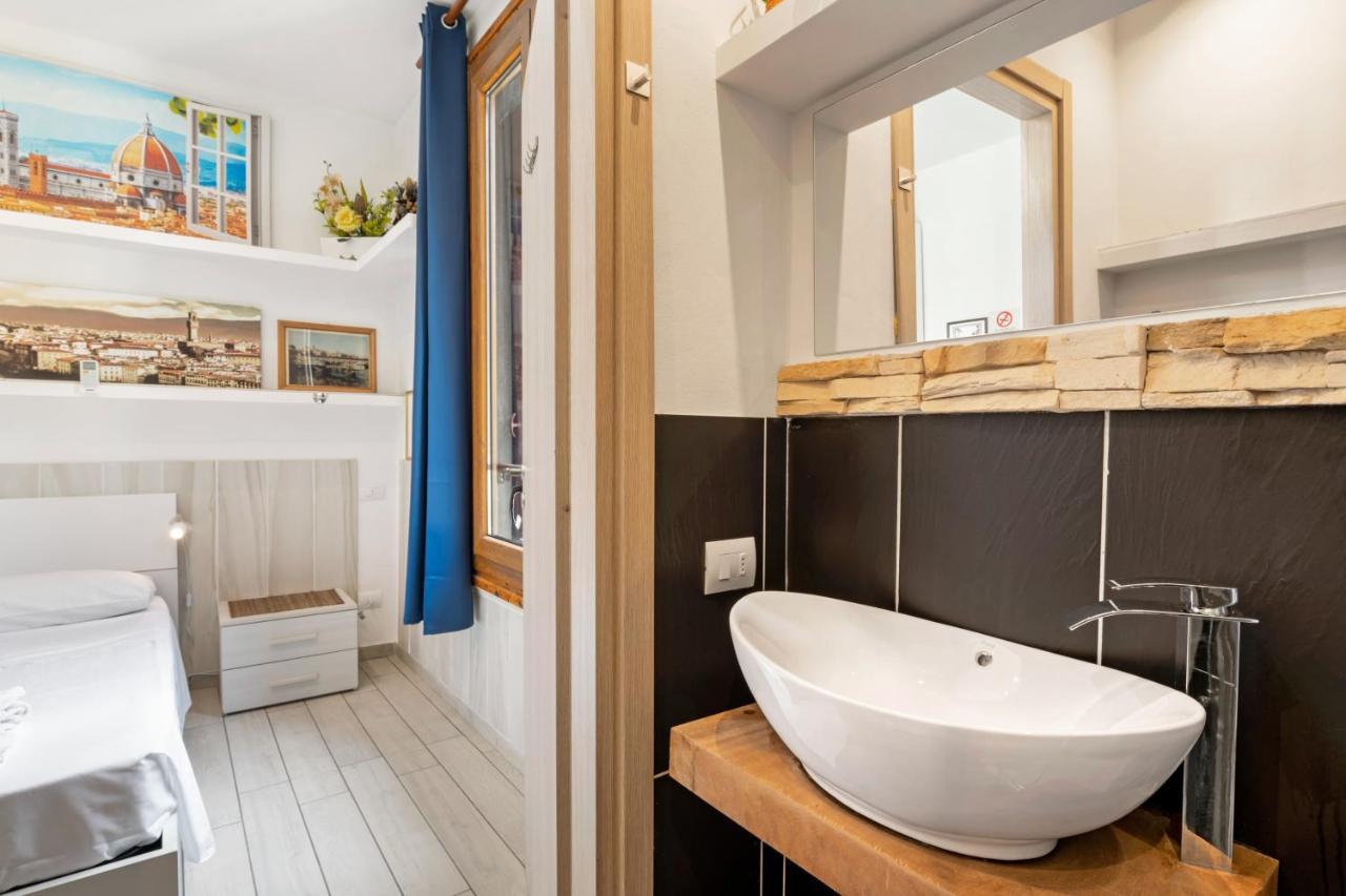 Single Room Private Bathroom