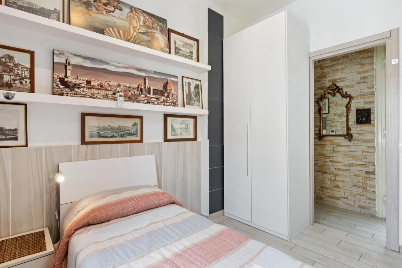 Single Room Private Bathroom
