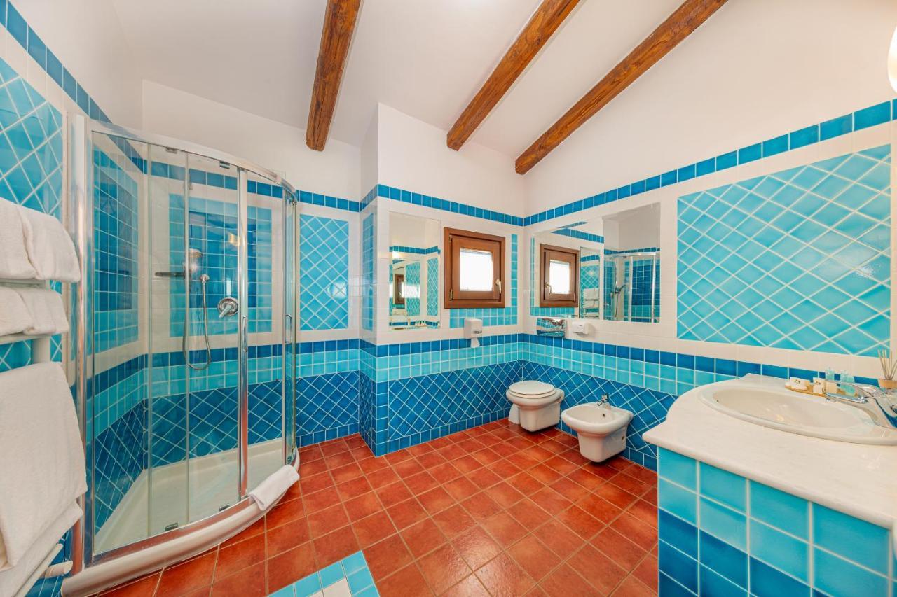 Camera Quadrupla Superior