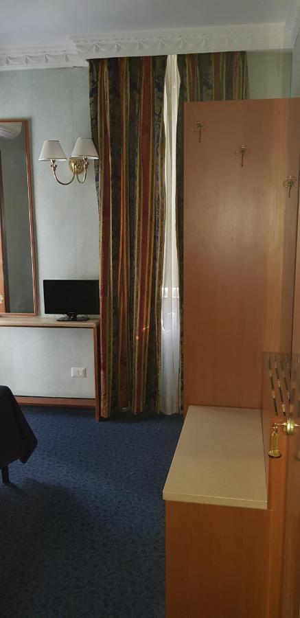 Single Room,1012933036:JPEG