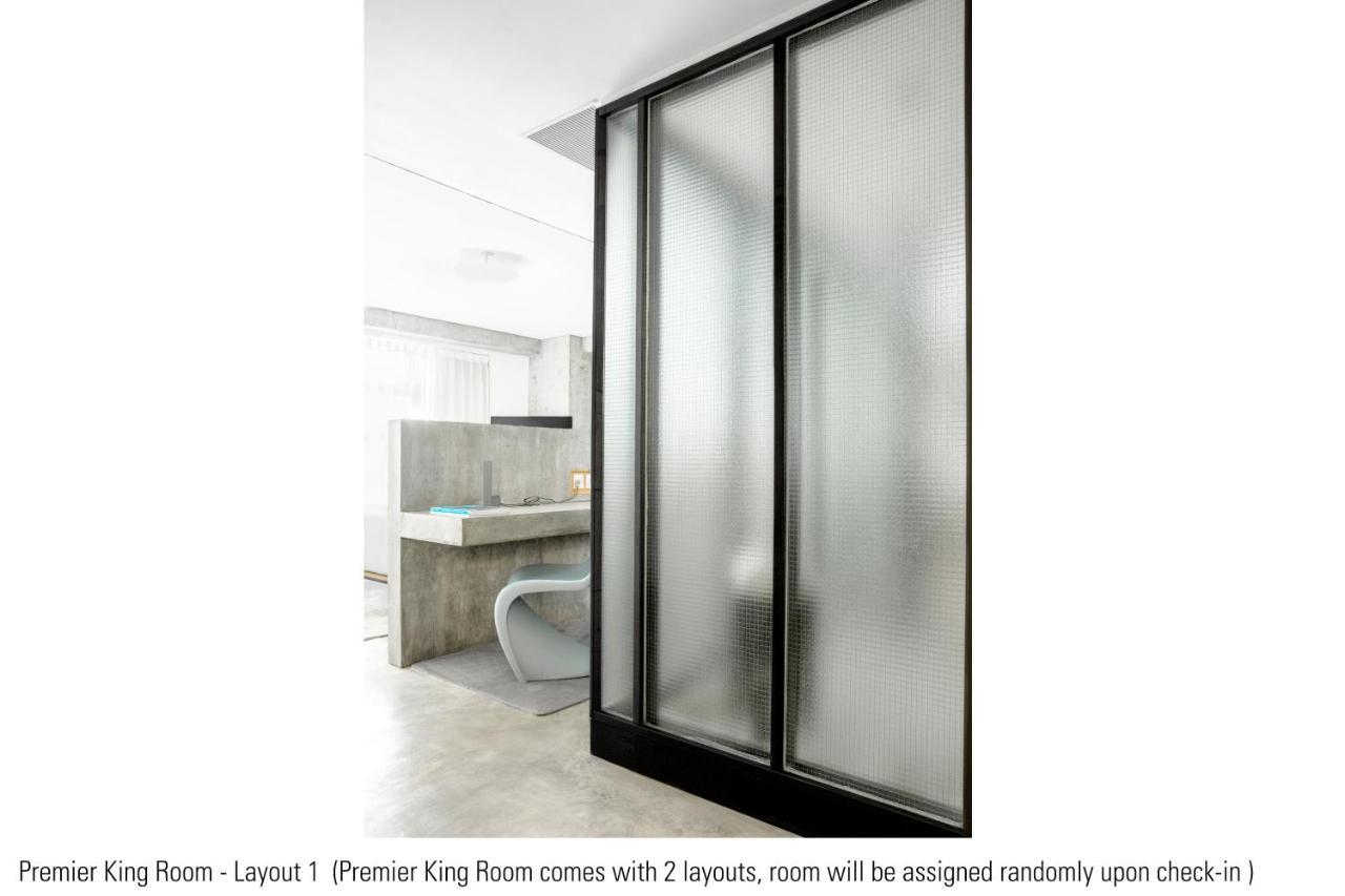 White Premier Room