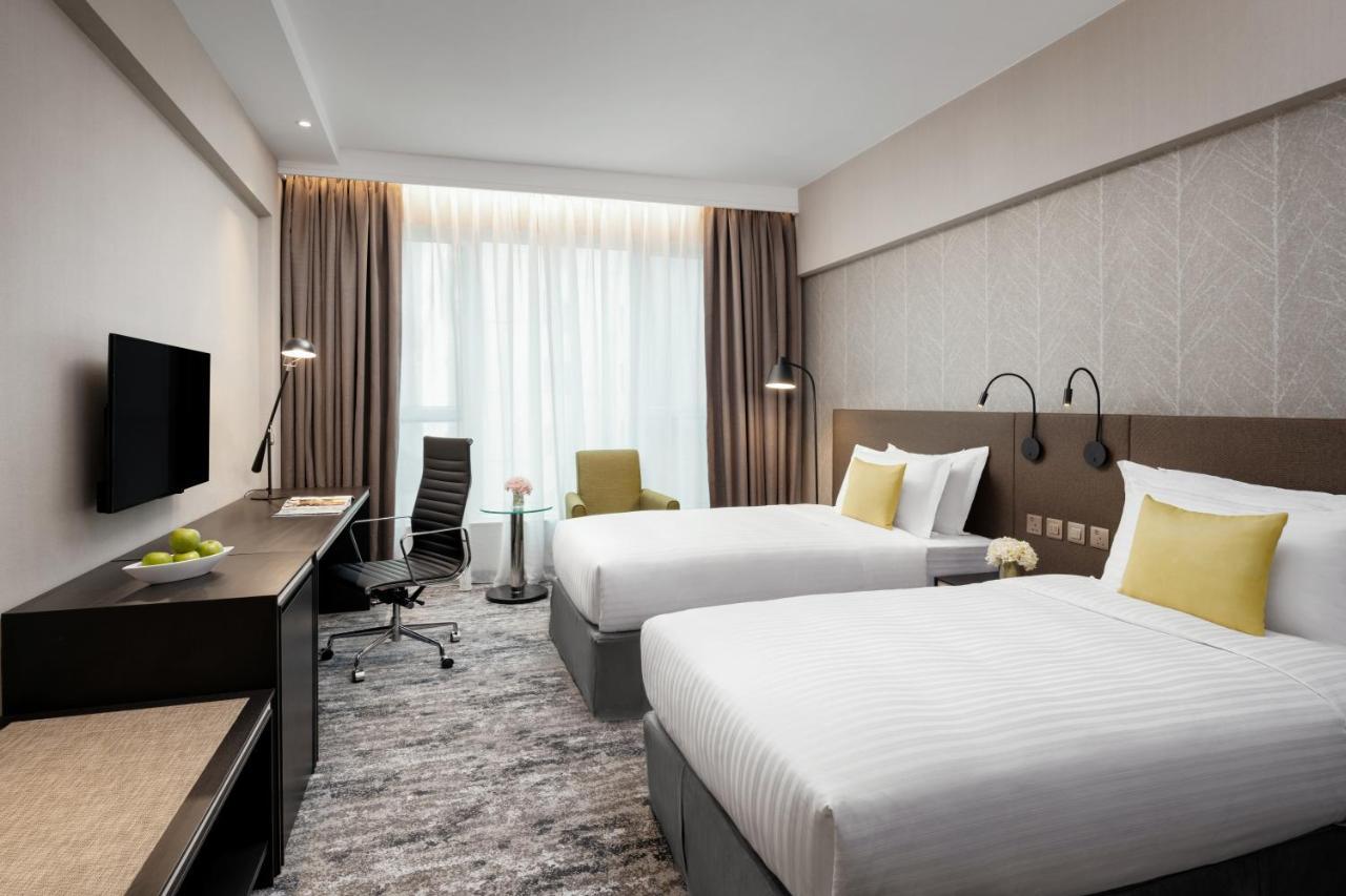 Deluxe Queen or Twin Room