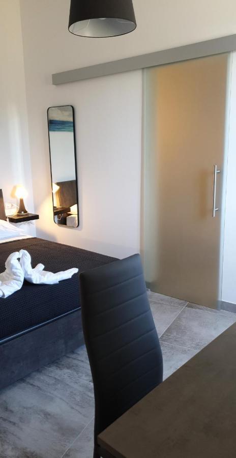 Camera Deluxe