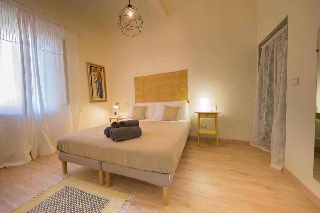 Camera Matrimoniale/Doppia con Letti Singoli con Bagno Privato Esterno
