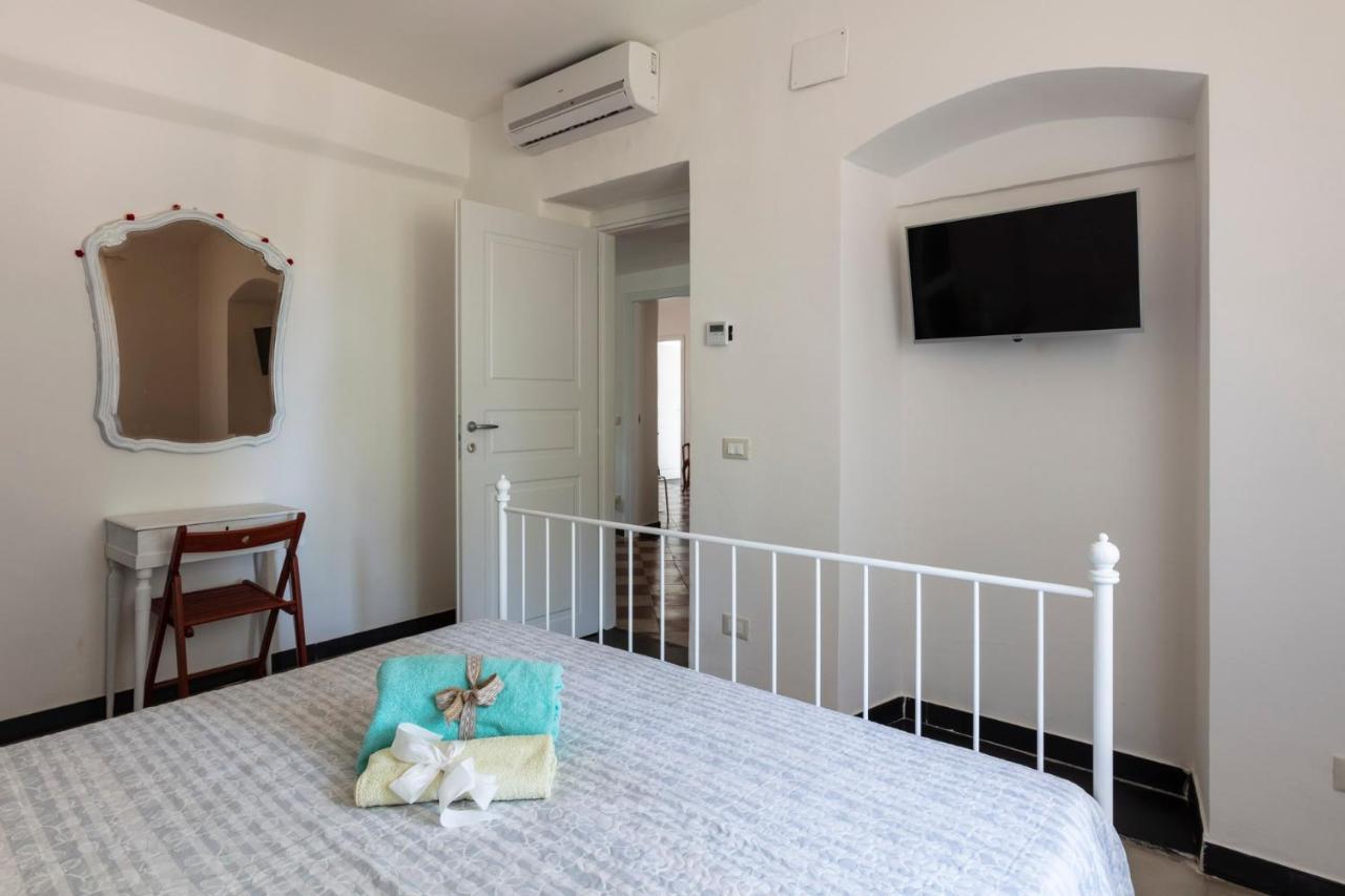 Camera Queen con Bagno in Comune