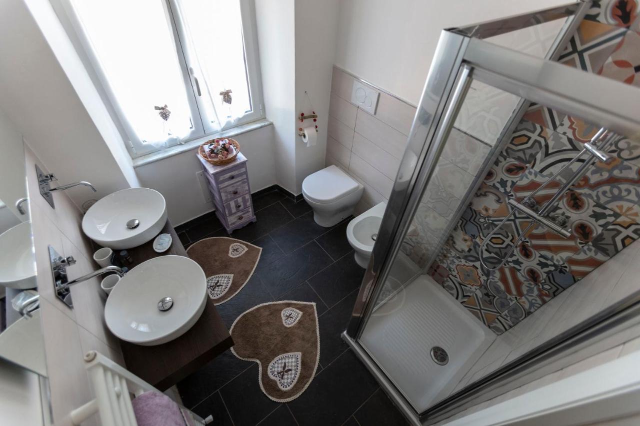 Camera Matrimoniale Standard con Bagno in Comune