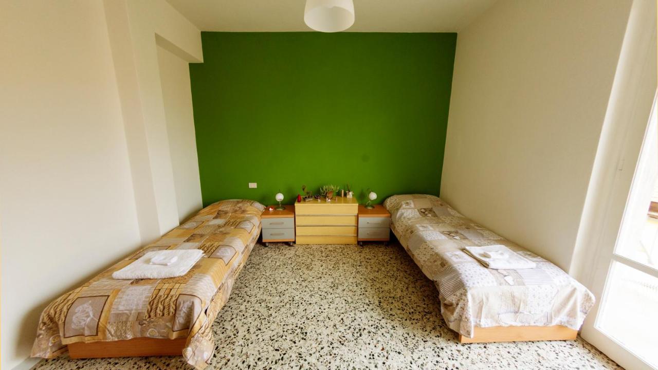 Posto Letto in Dormitorio Femminile