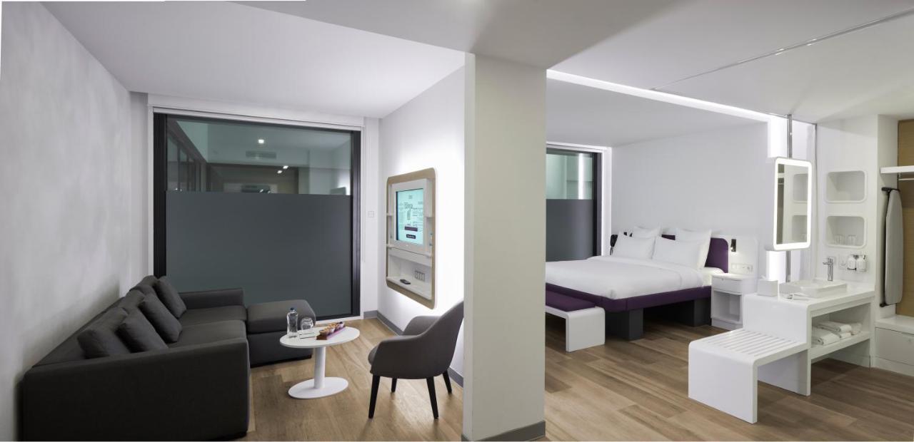 Junior Suite King First Class