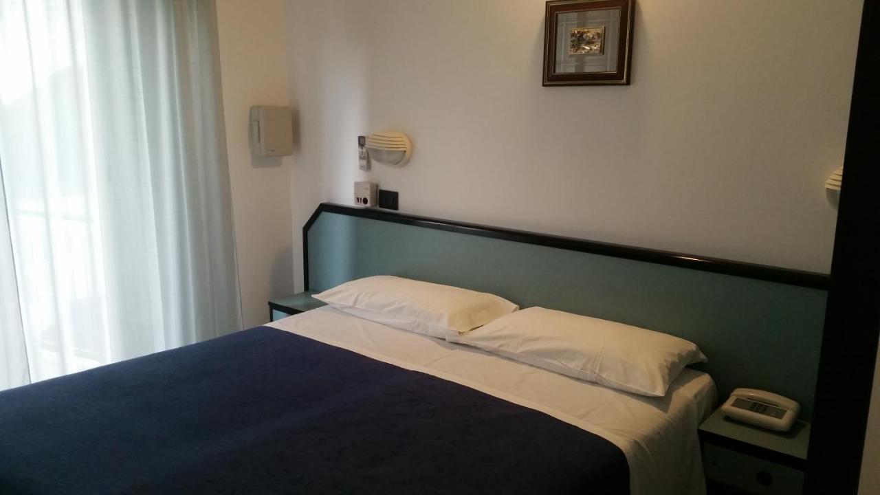 Double or Twin Room Balcony