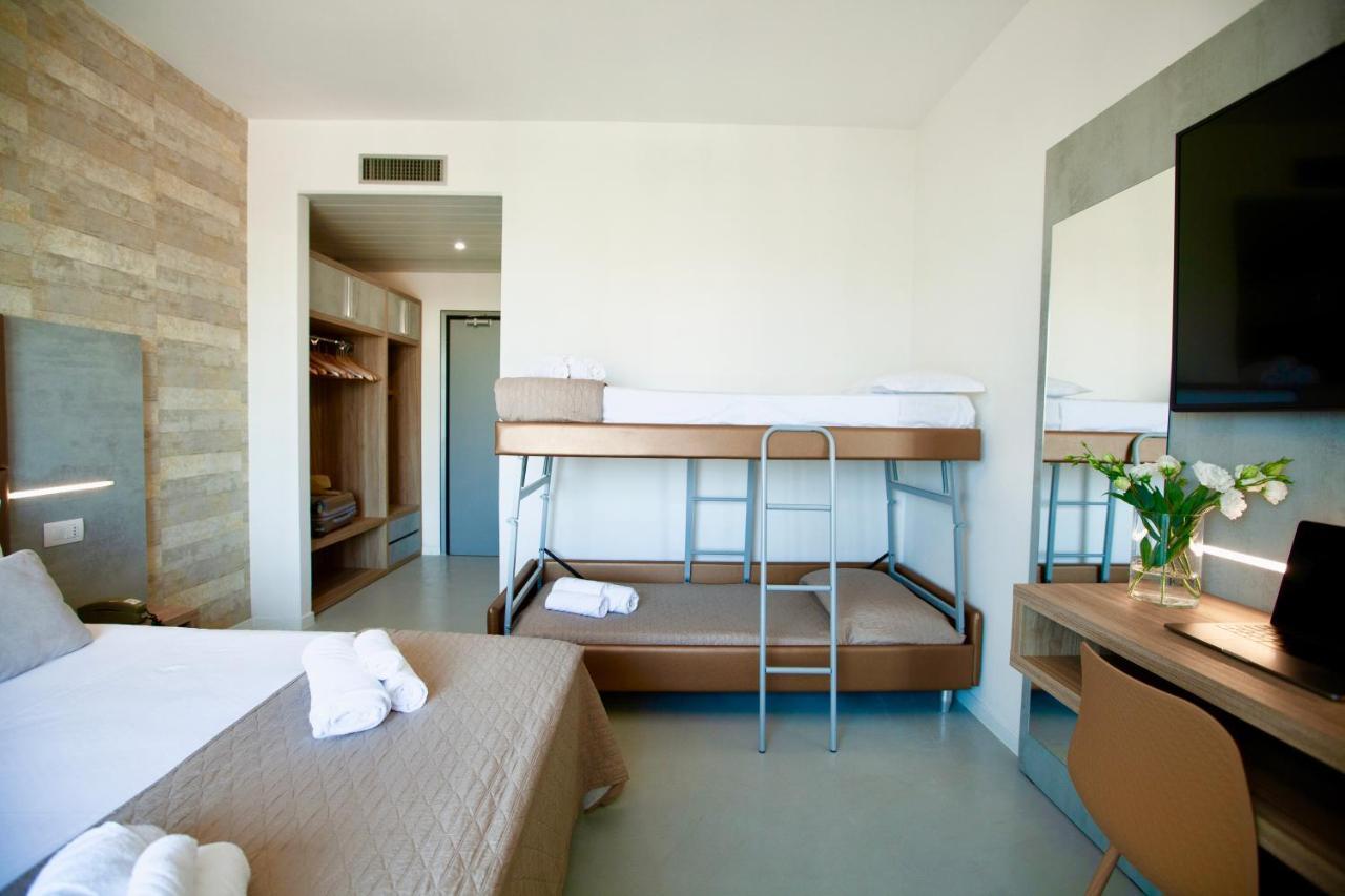 Quadruple Room Sea View