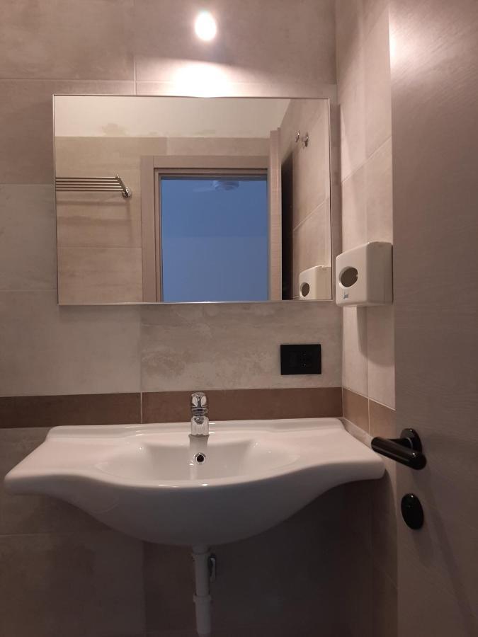 Single Room Balcony