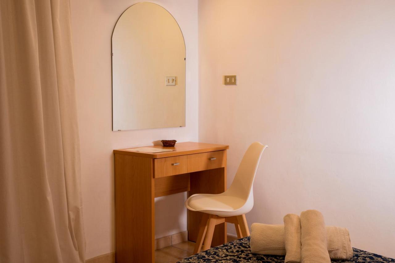 Standard Double Room,1085266711:JPEG