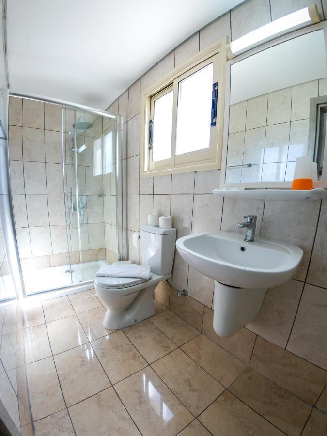 Superior One-Bedroom Apartment