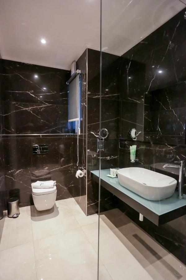 Deluxe Double Room Disability Access no balcony