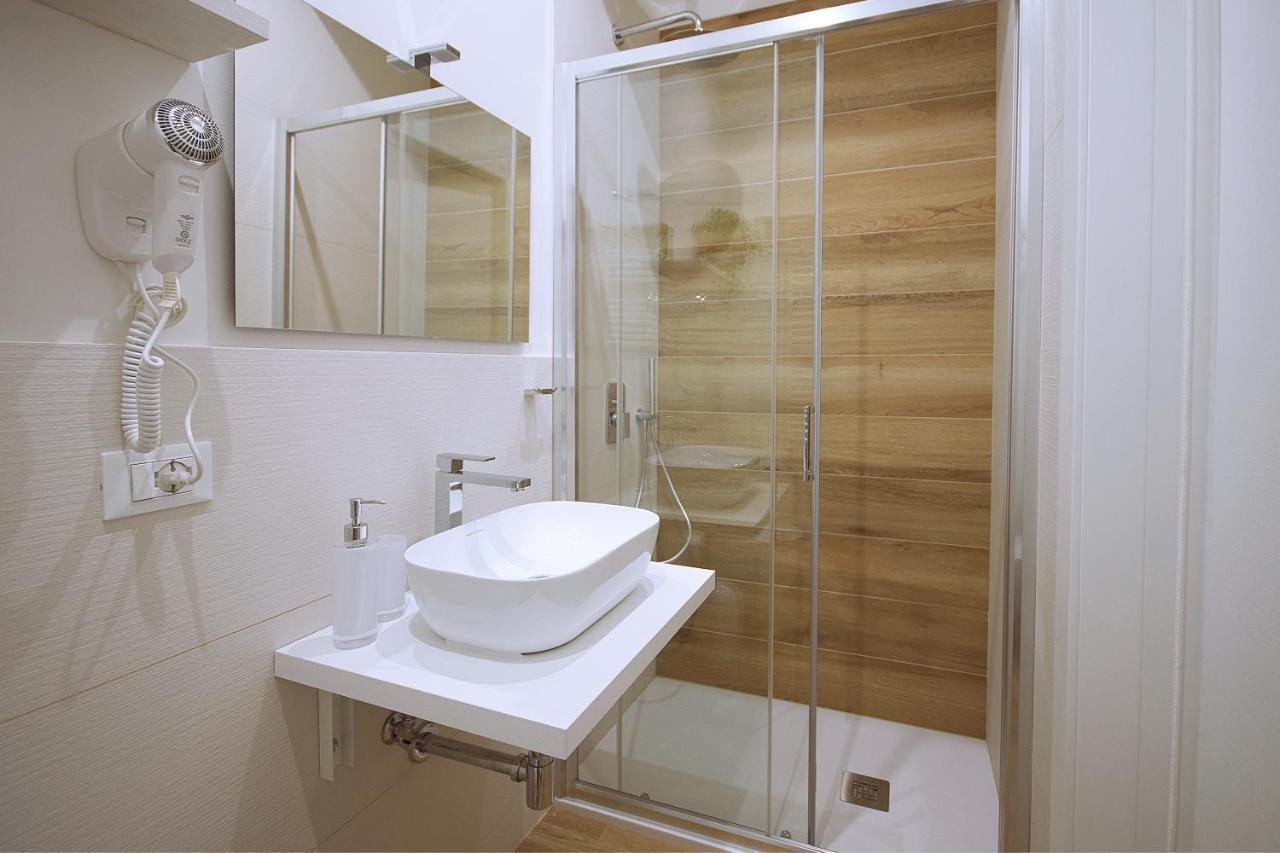Camera Matrimoniale con Bagno Privato