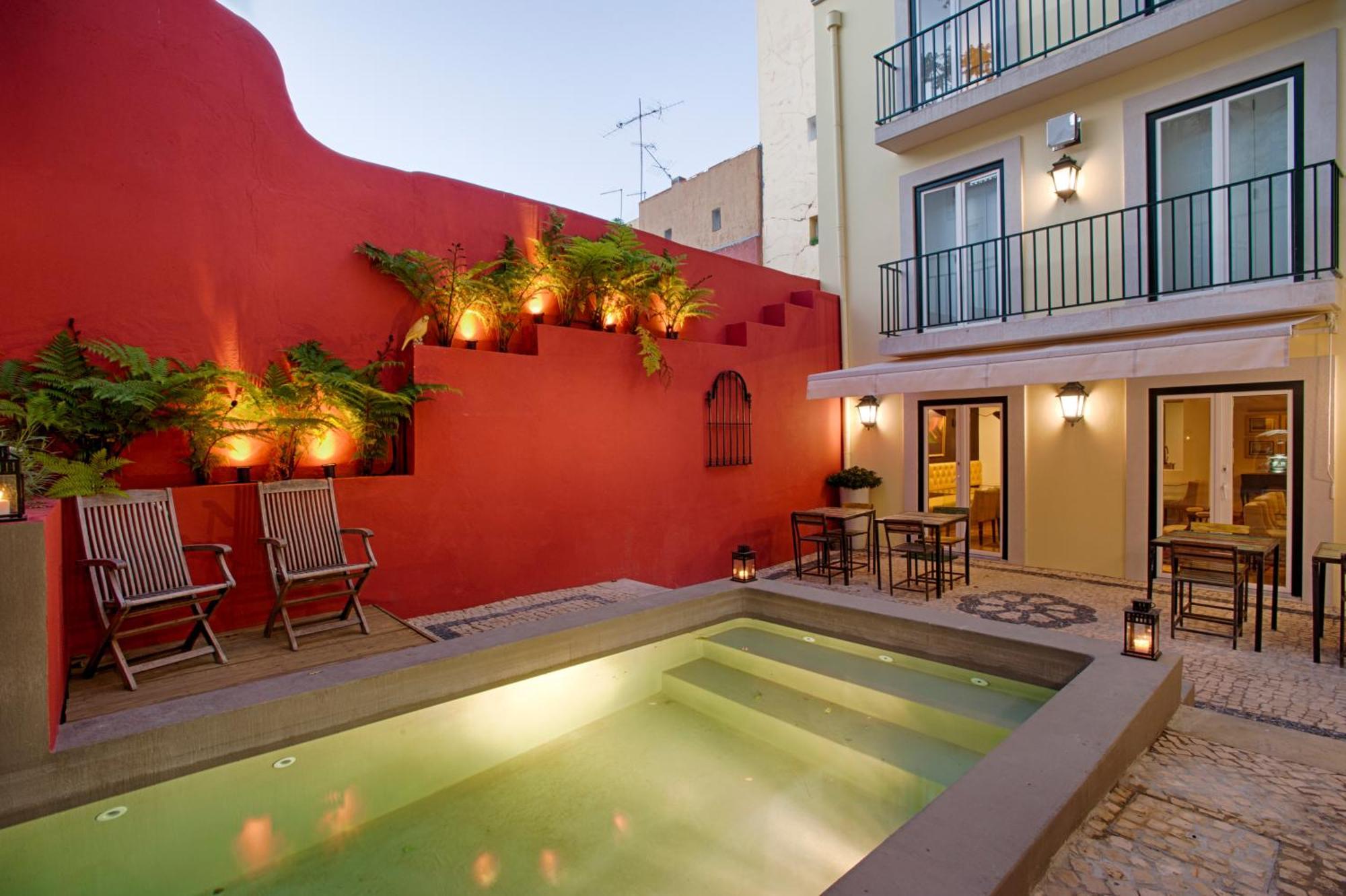 Double or Twin Room Garden View