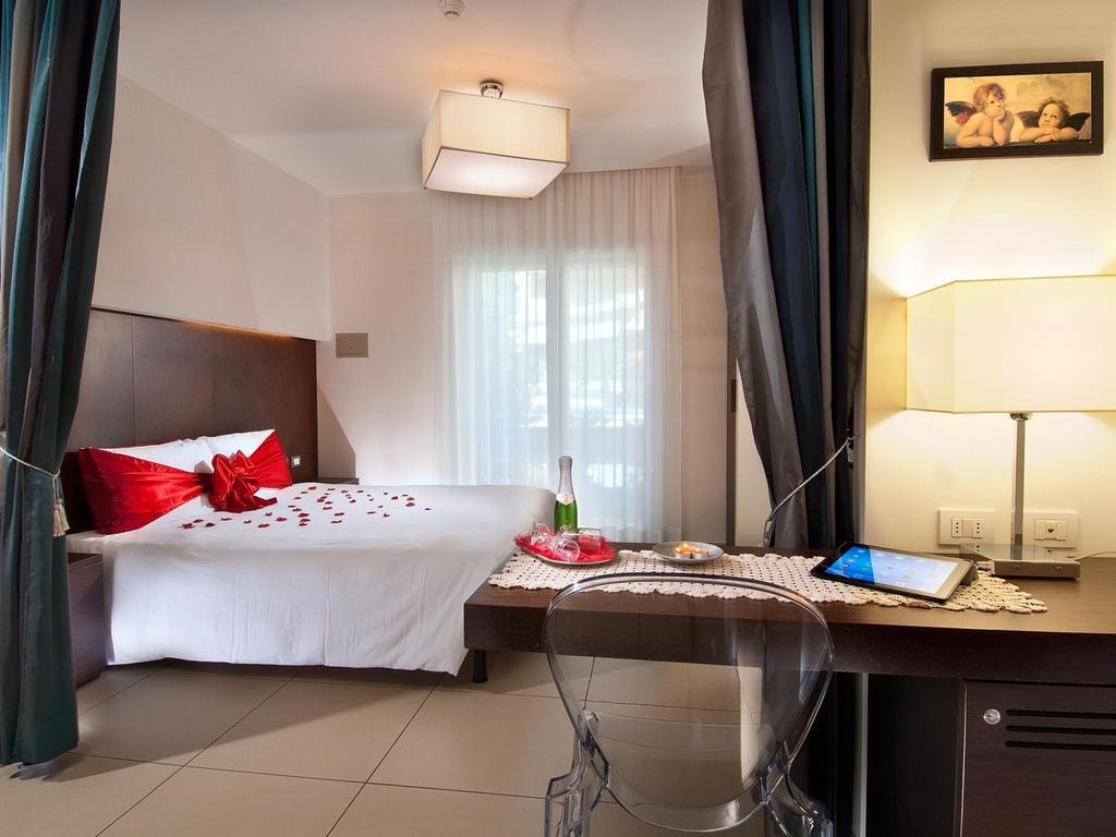 Junior Suite Spa Bath Balcony