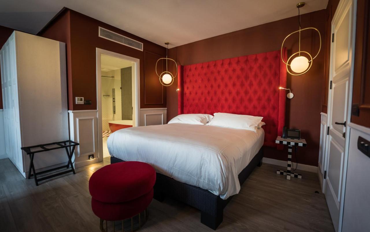 Executive Penthouse Kitchenette & Outdoor Spa Bath