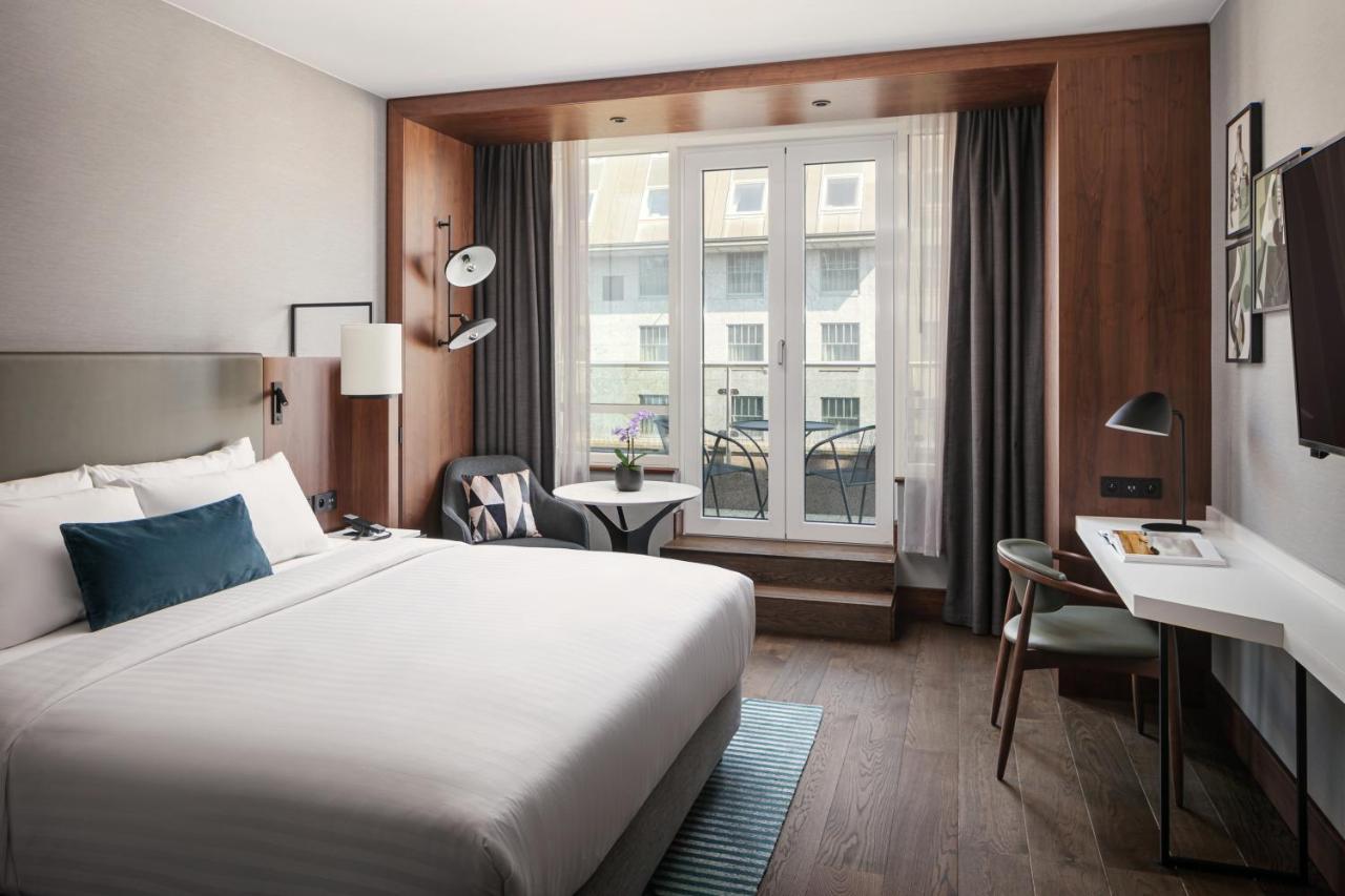 Balcony Room