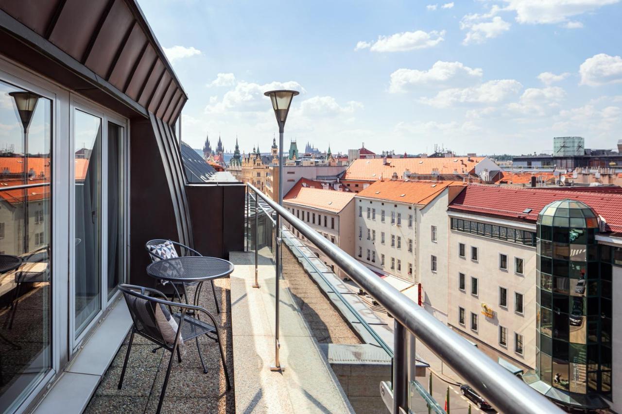 Balcony Room
