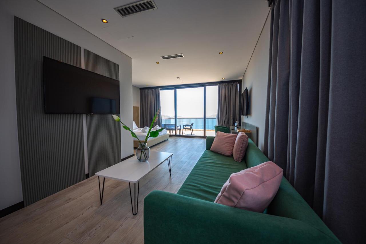 Suite Deluxe con Terrazza e Vista Mare