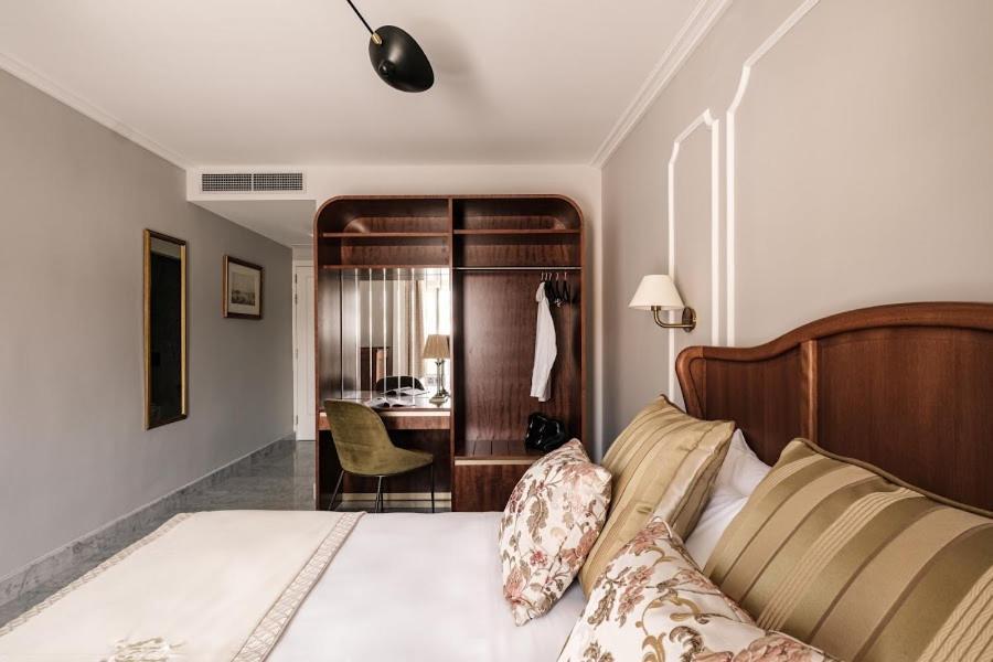 Double or Twin Room Balcony