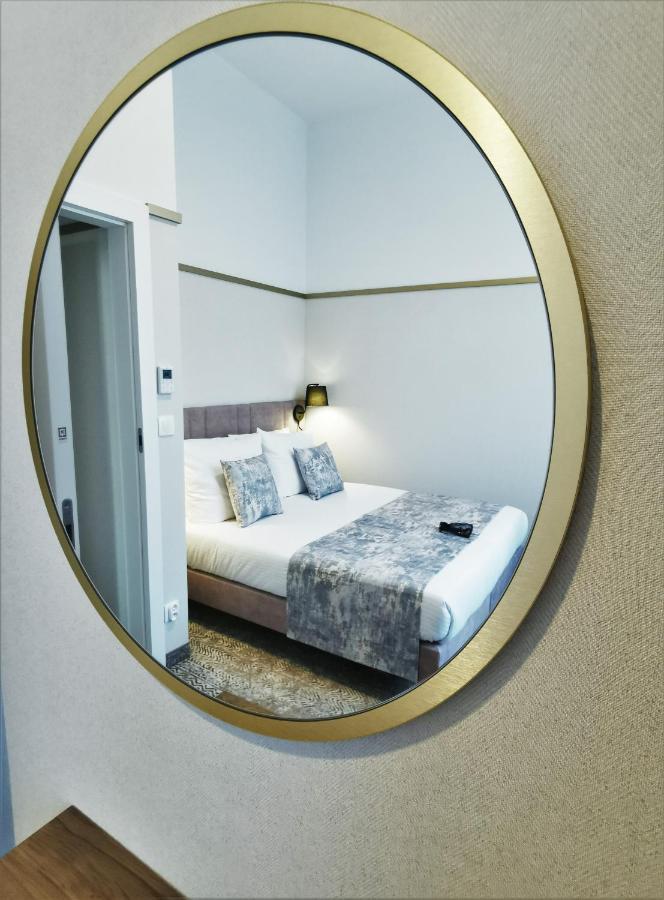 Standard Double or Twin Room Bath