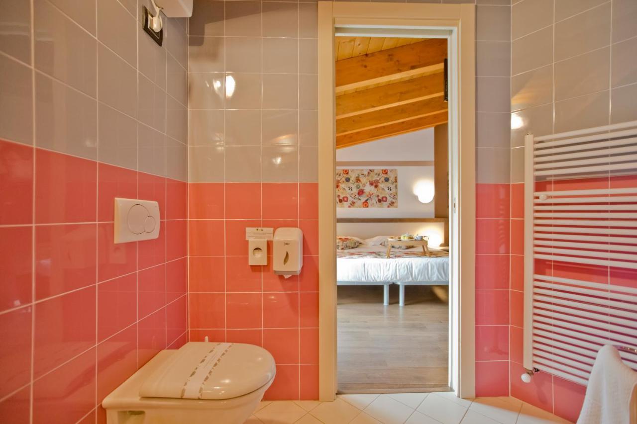 Large Double Room,1379334836:JPEG