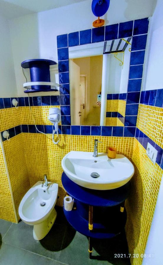 Camera Matrimoniale/Doppia con Letti Singoli con Bagno Privato