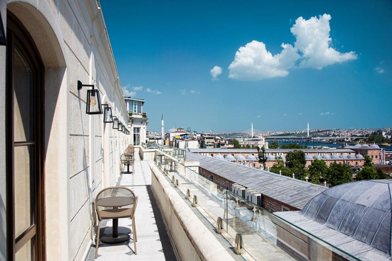 Camera Familiare Deluxe con Balcone e Vista Mare