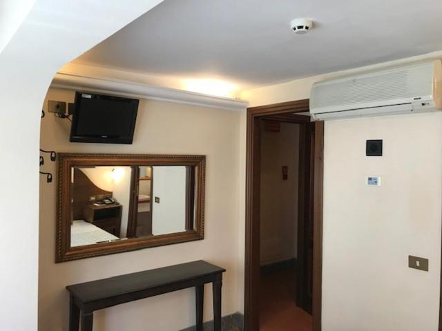 Single Room Private Bathroom