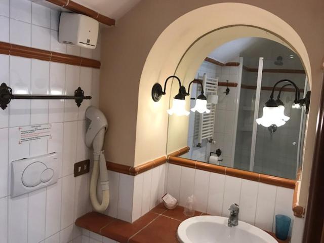 Single Room Private Bathroom
