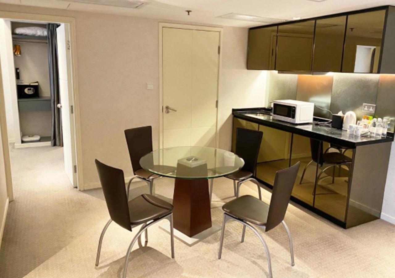 Two-Bedroom Queen Twin Suite