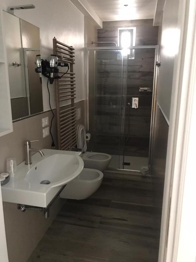 Camera Matrimoniale con Bagno Privato