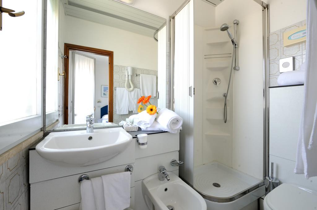 Quadruple Room Sea View,657621258:JPEG