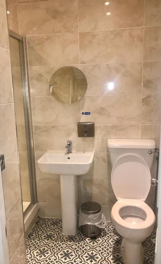 Camera Doppia con Letti Singoli