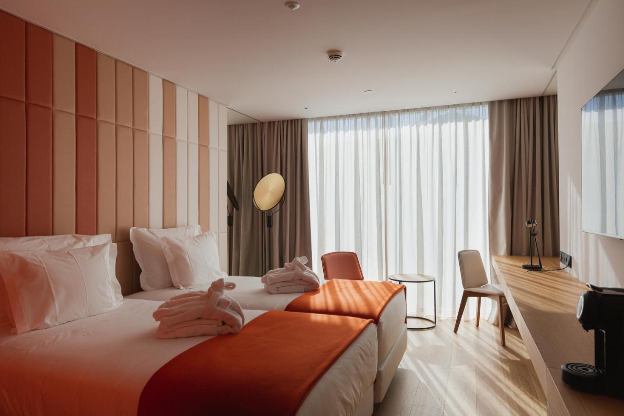Connecting Double Room Show View