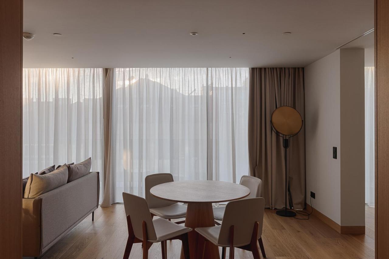 Master Suite City View