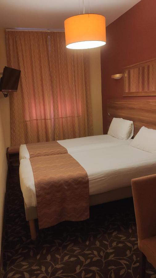 Economy Twin Room