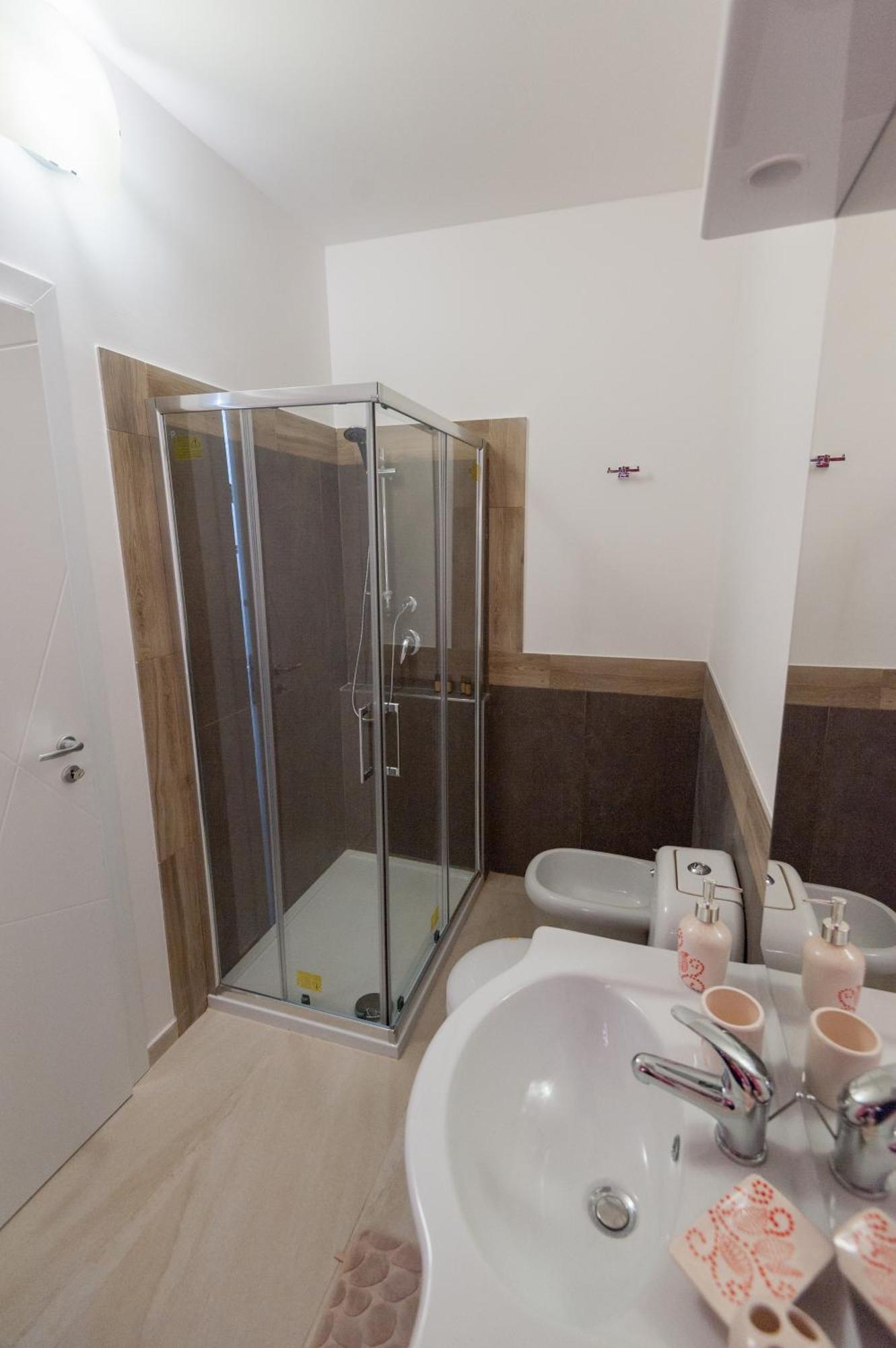 Triple Room Private Bathroom