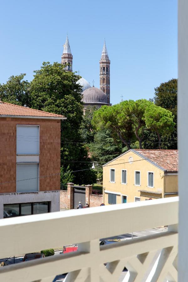 Camera Matrimoniale con Balcone
