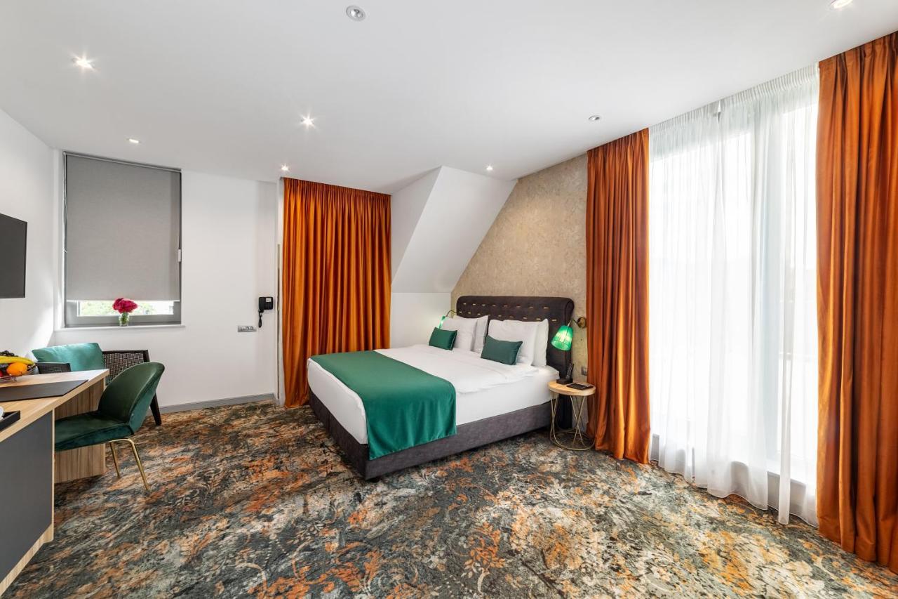 Executive King Room Terrace