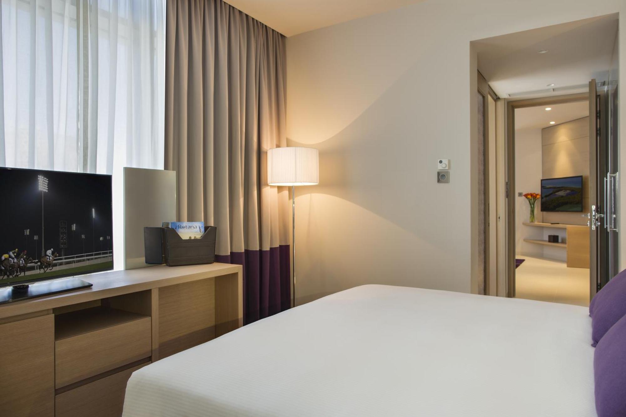 Spacious One Bedroom Suite