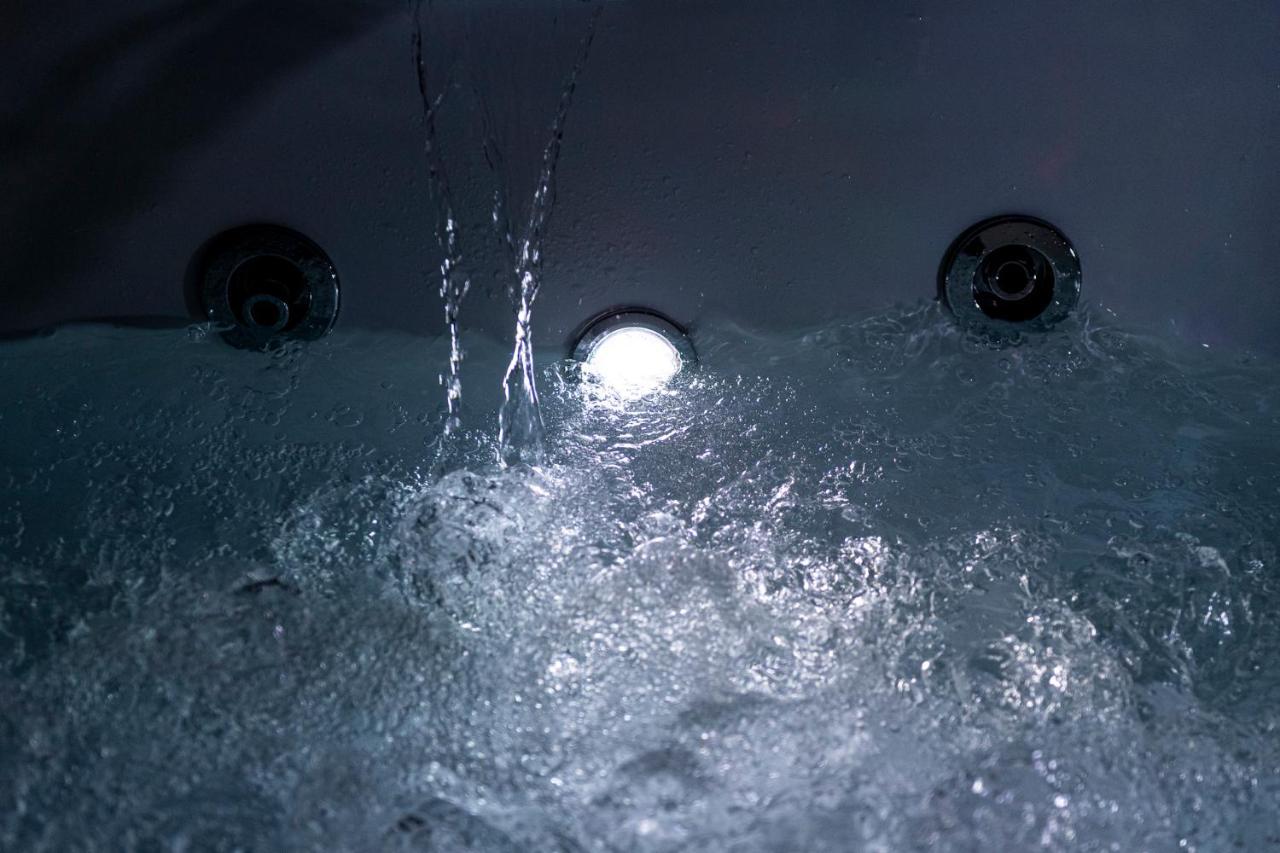 Superior Suite Spa Bath Sauna