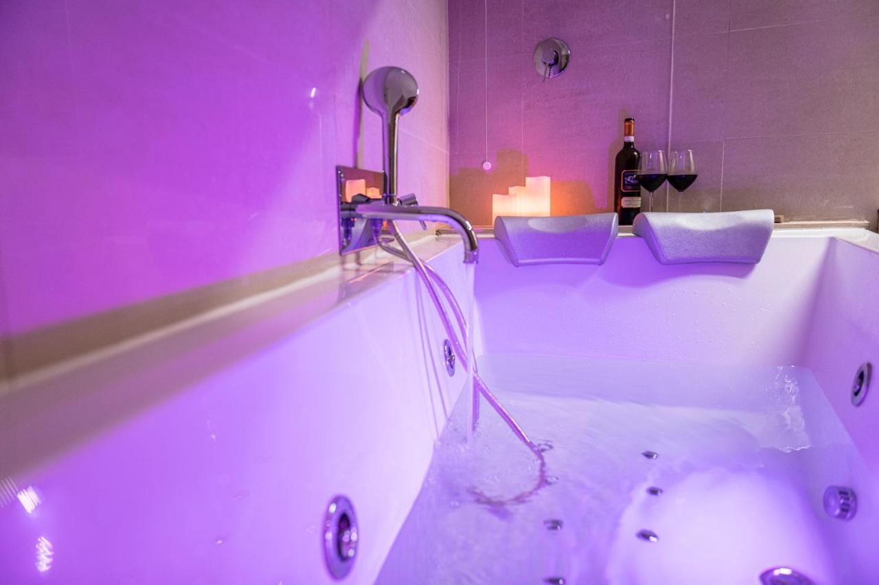 Superior Suite Spa Bath Sauna