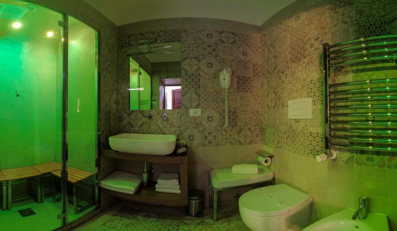 Superior Suite Spa Bath Steam Sauna