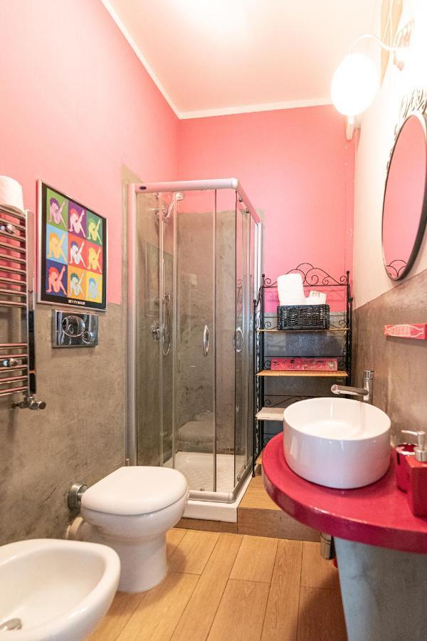 Camera Matrimoniale/Doppia con Letti Singoli con Bagno Privato Esterno
