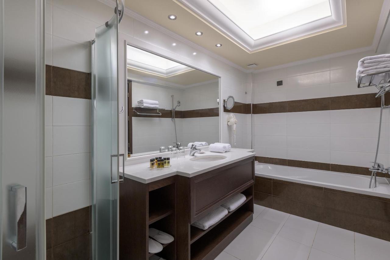 Suite Panoramica con Vista Mare e Piscina Privata