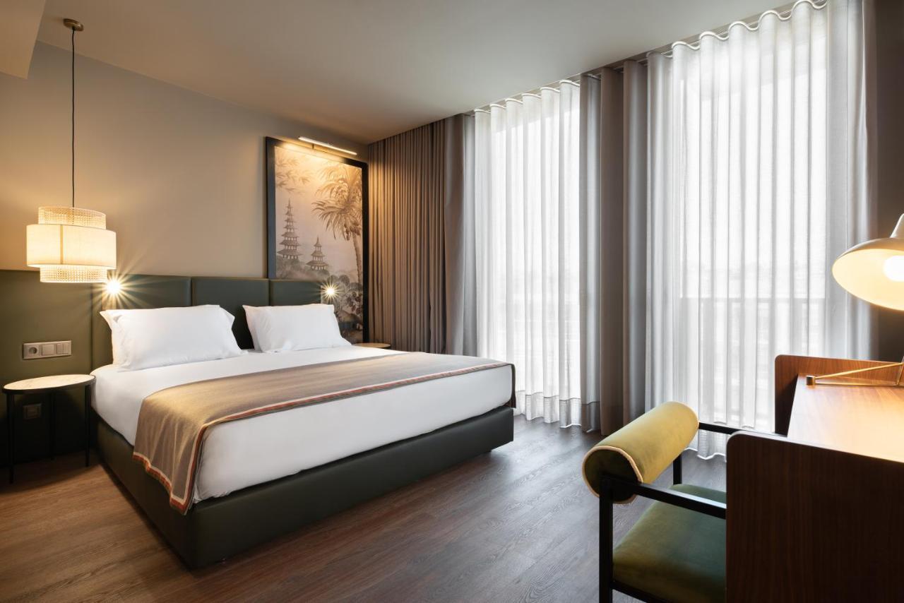 Double or Twin Room Balcony