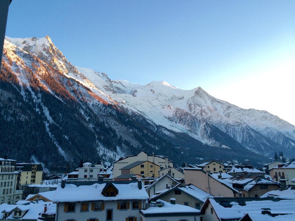Suite Balcony – Mont-Blanc Massif View